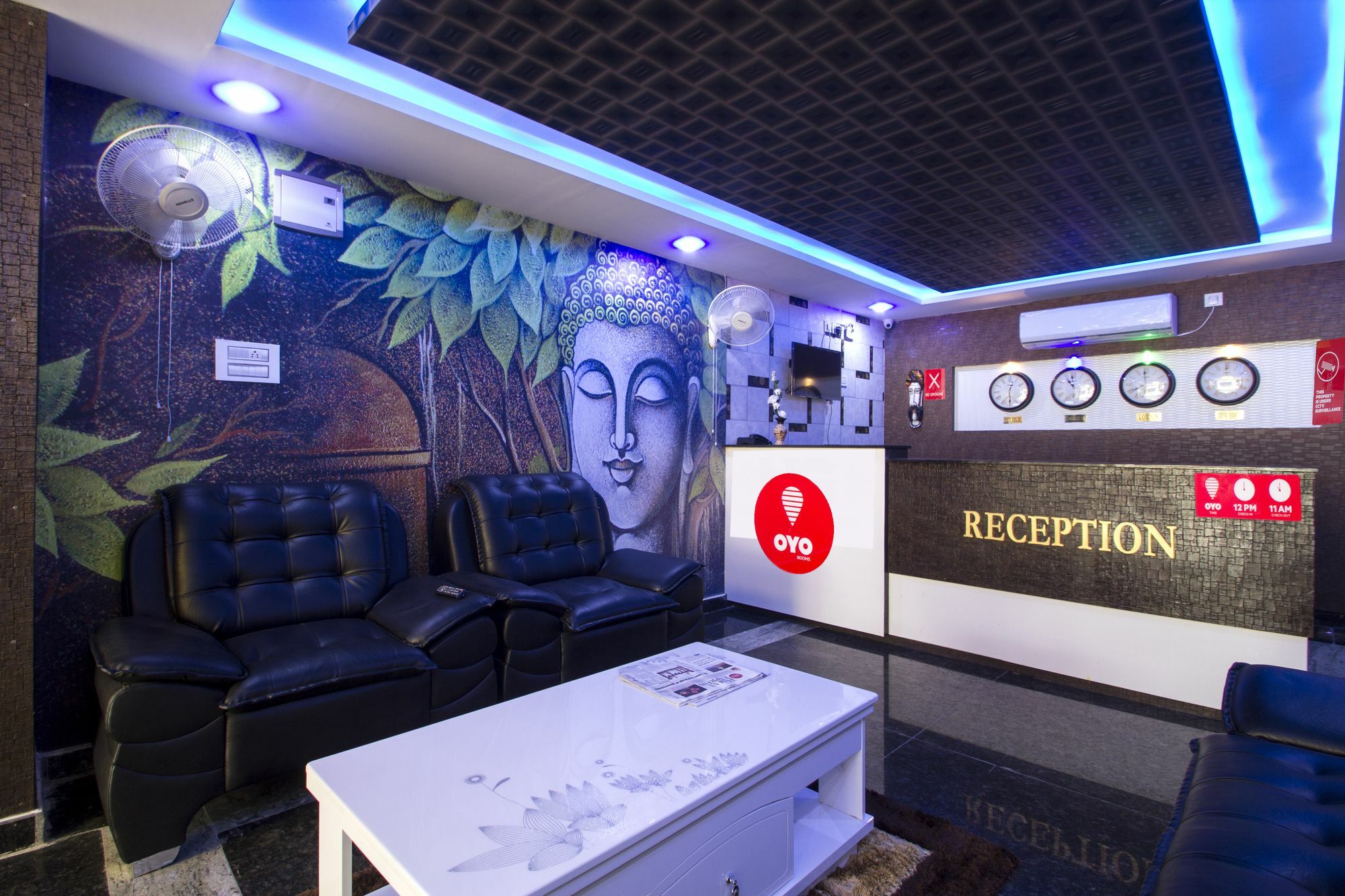 Capital O Sri Navya Grand Near Nexus Hyderabad Hotell Exteriör bild